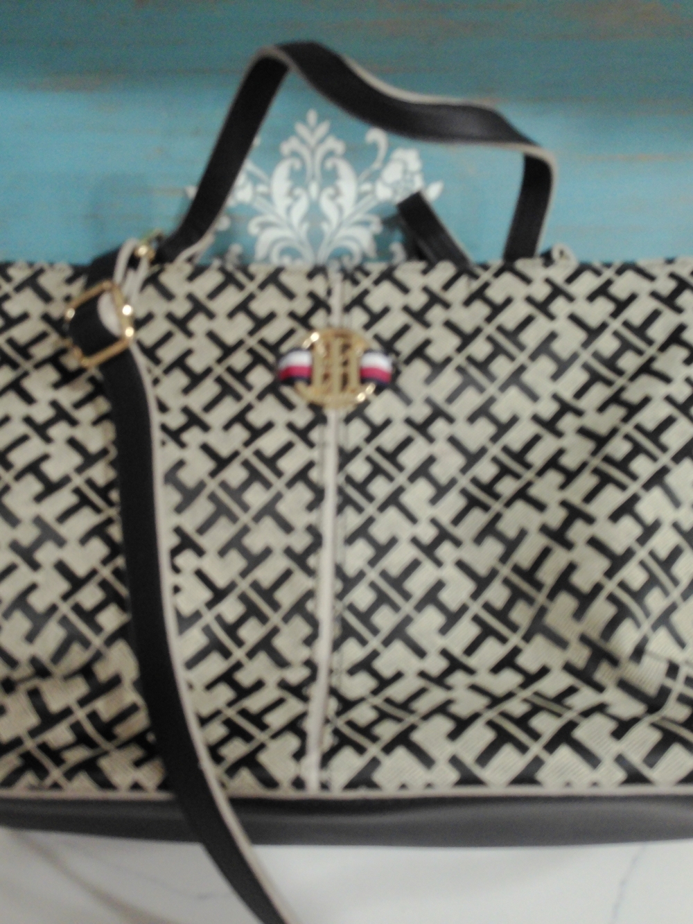 Tommy Hilfiger Black & Cream Logo-Print Tote with Monogram Charm